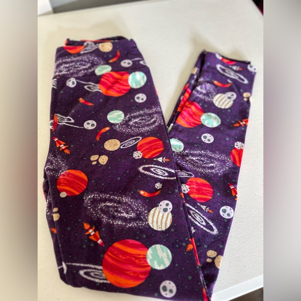 LuLaRoe Women’s Space Leggings OS